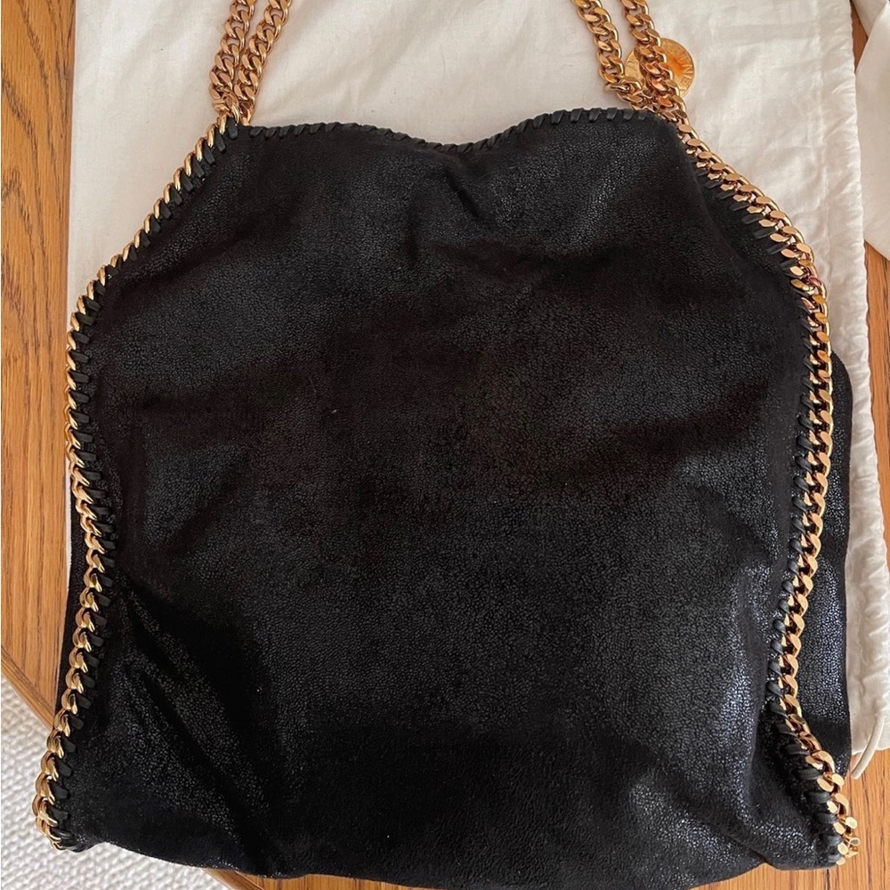 SOLD Stella McCartney black Falabella tote with golden chains - Picture 2 of 11